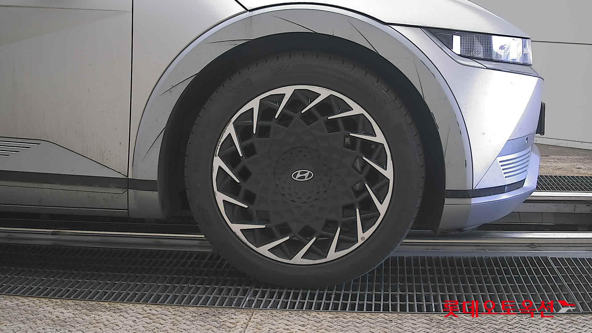 هيونداي أيونيك