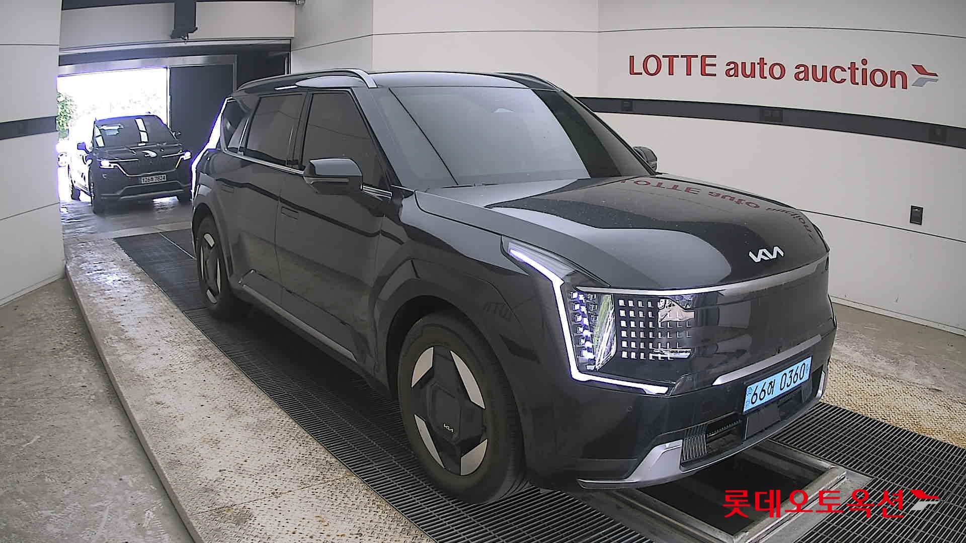 2024 - kia ev9