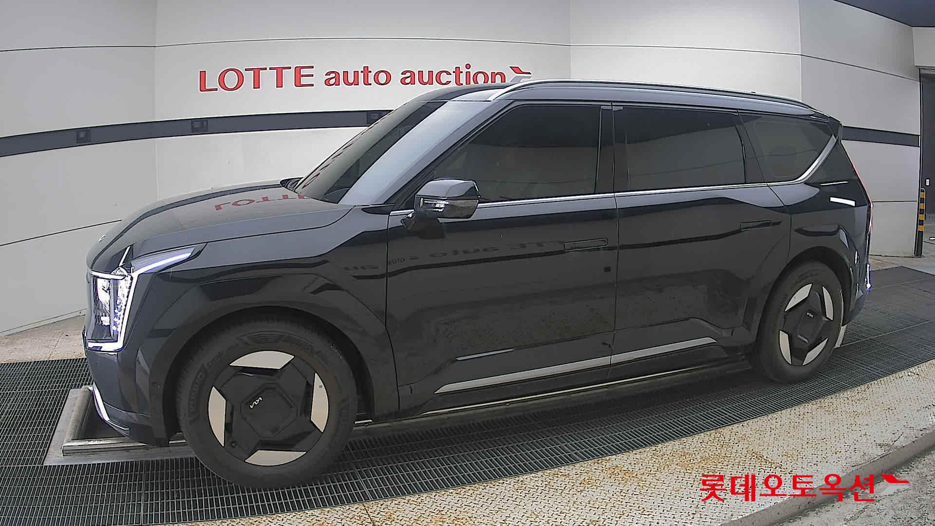 2024 - kia ev9