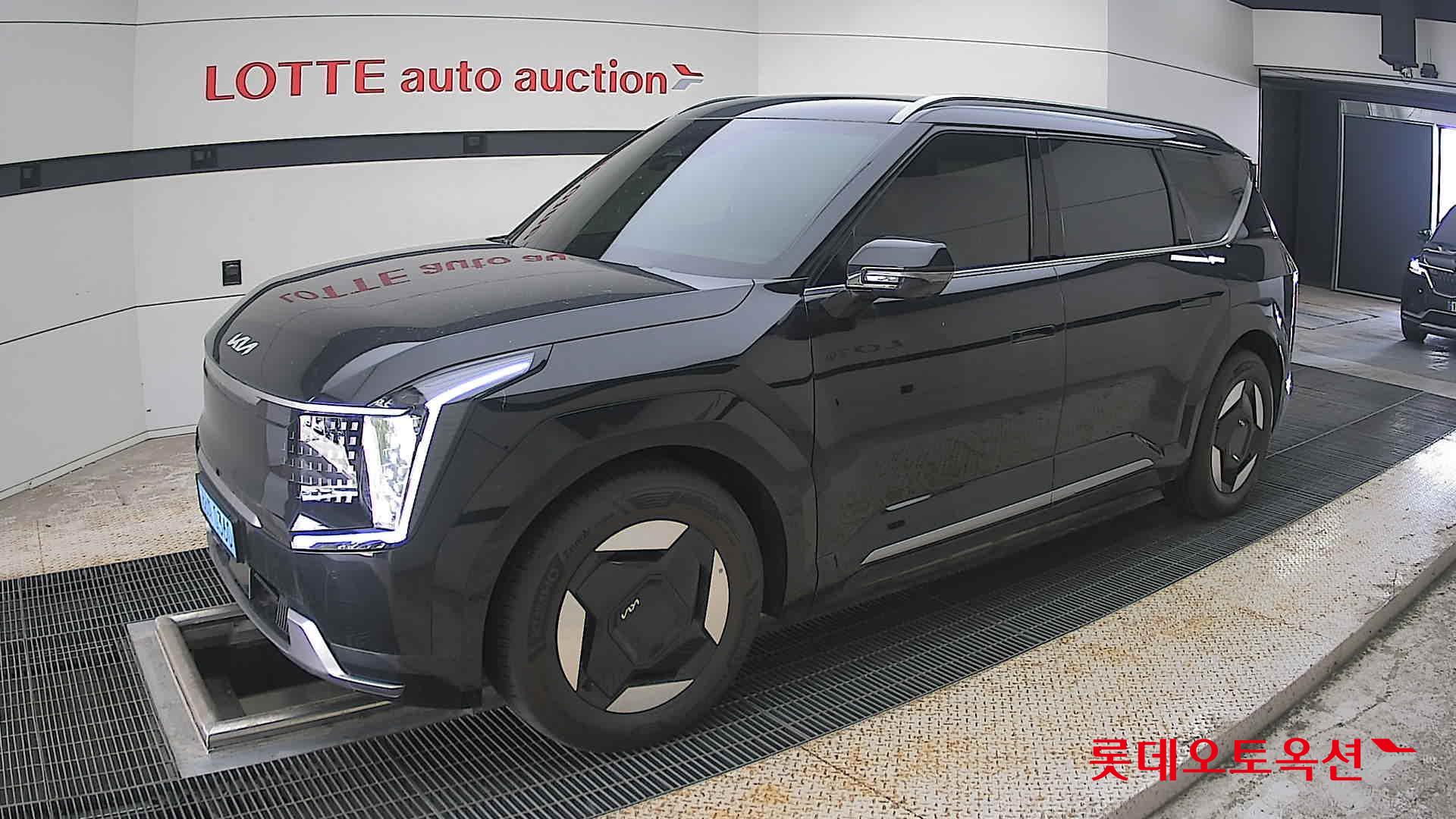 2024 - kia ev9