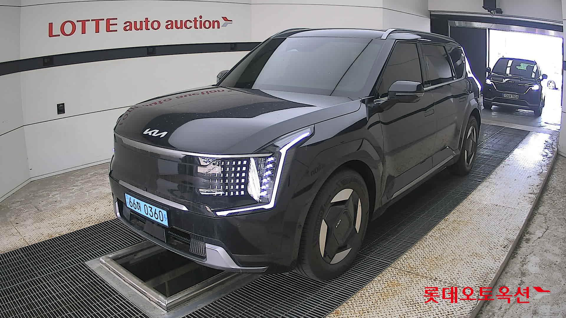 2024 - kia ev9