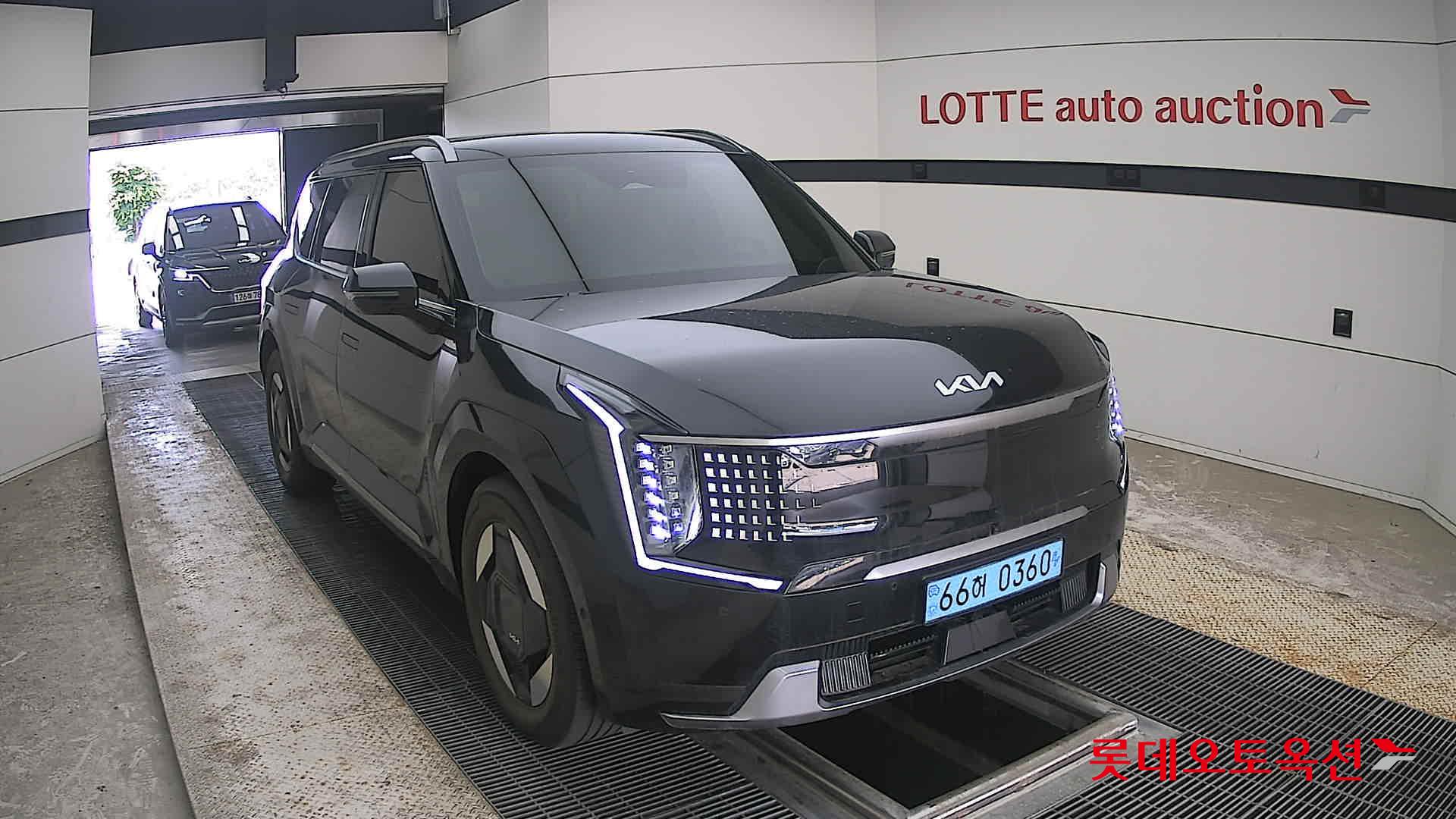 2024 - kia ev9