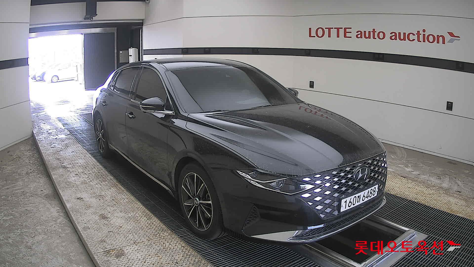 Hyundai Grandeur - 6