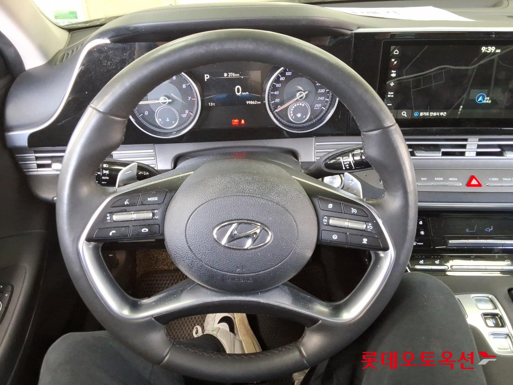Hyundai Grandeur - 30