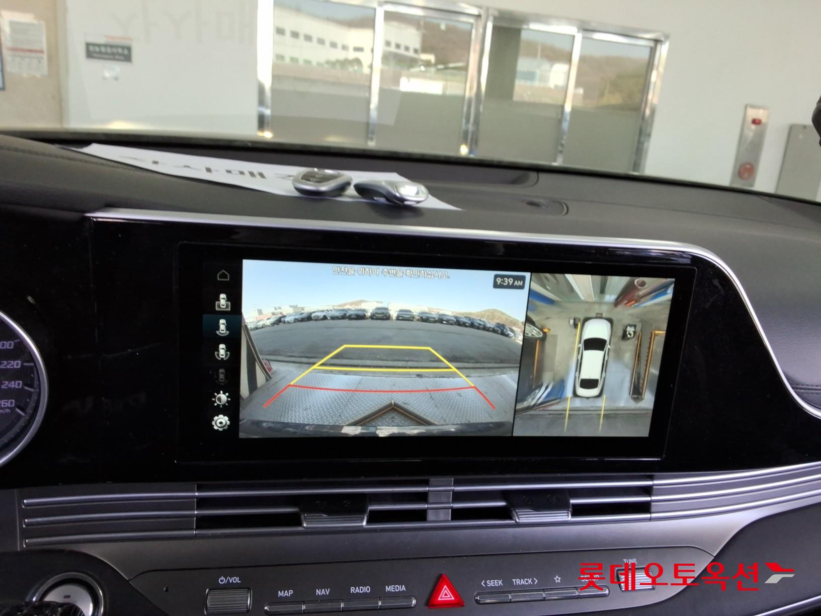 Hyundai Grandeur - 34