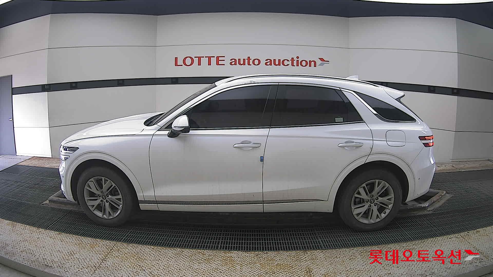 جينسس جي في 70