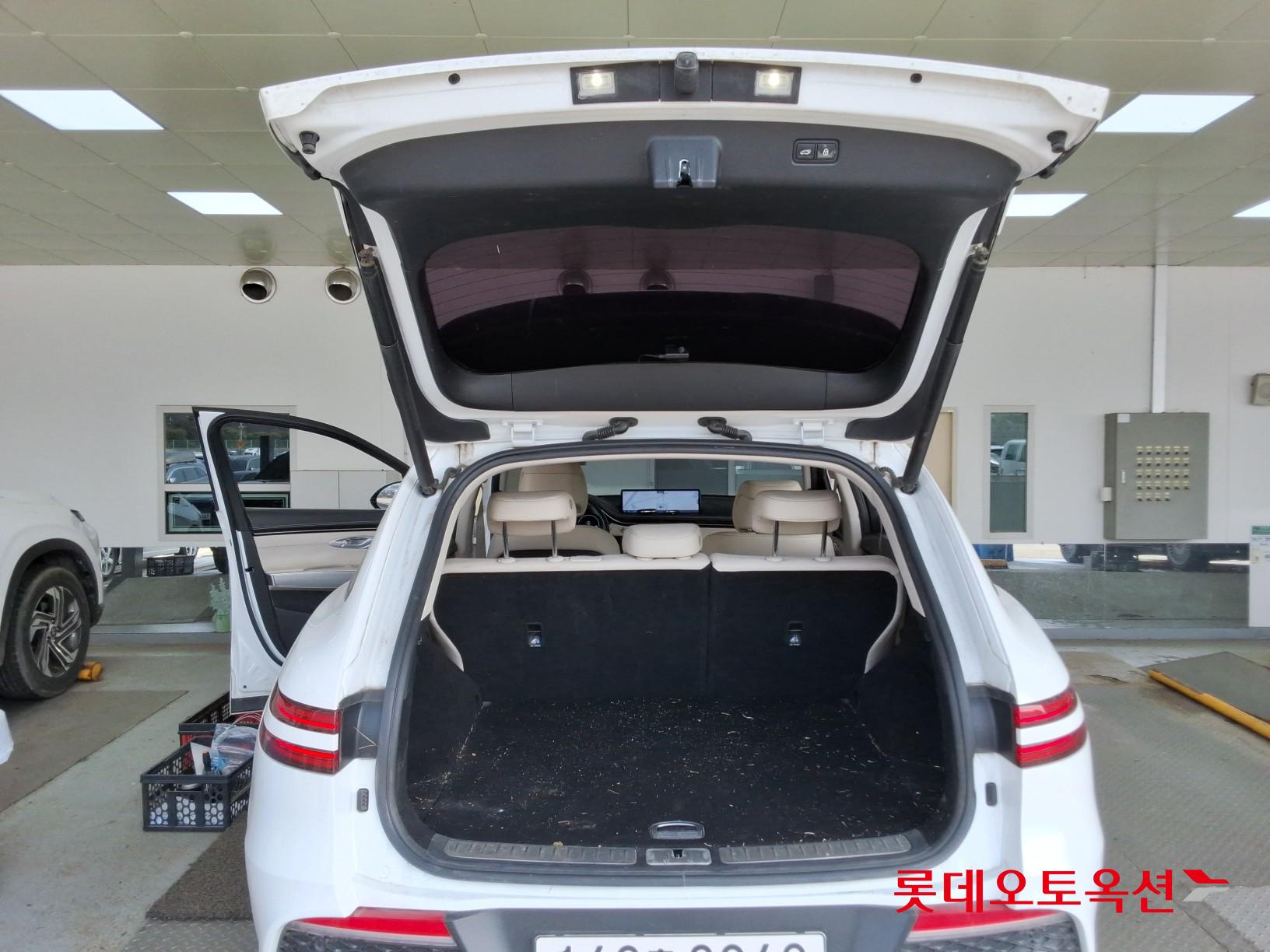 جينسس جي في 70