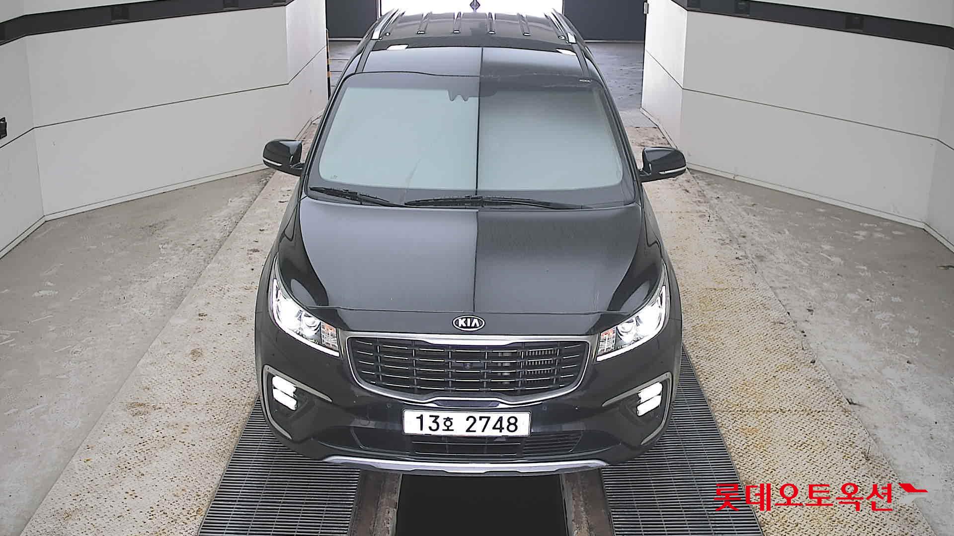 Kia New Carnival