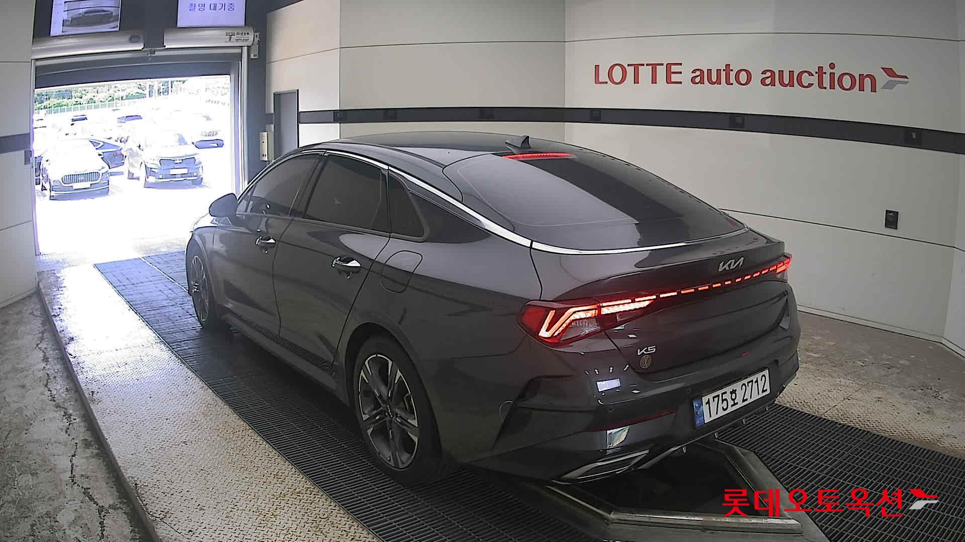 2023 - kia k5