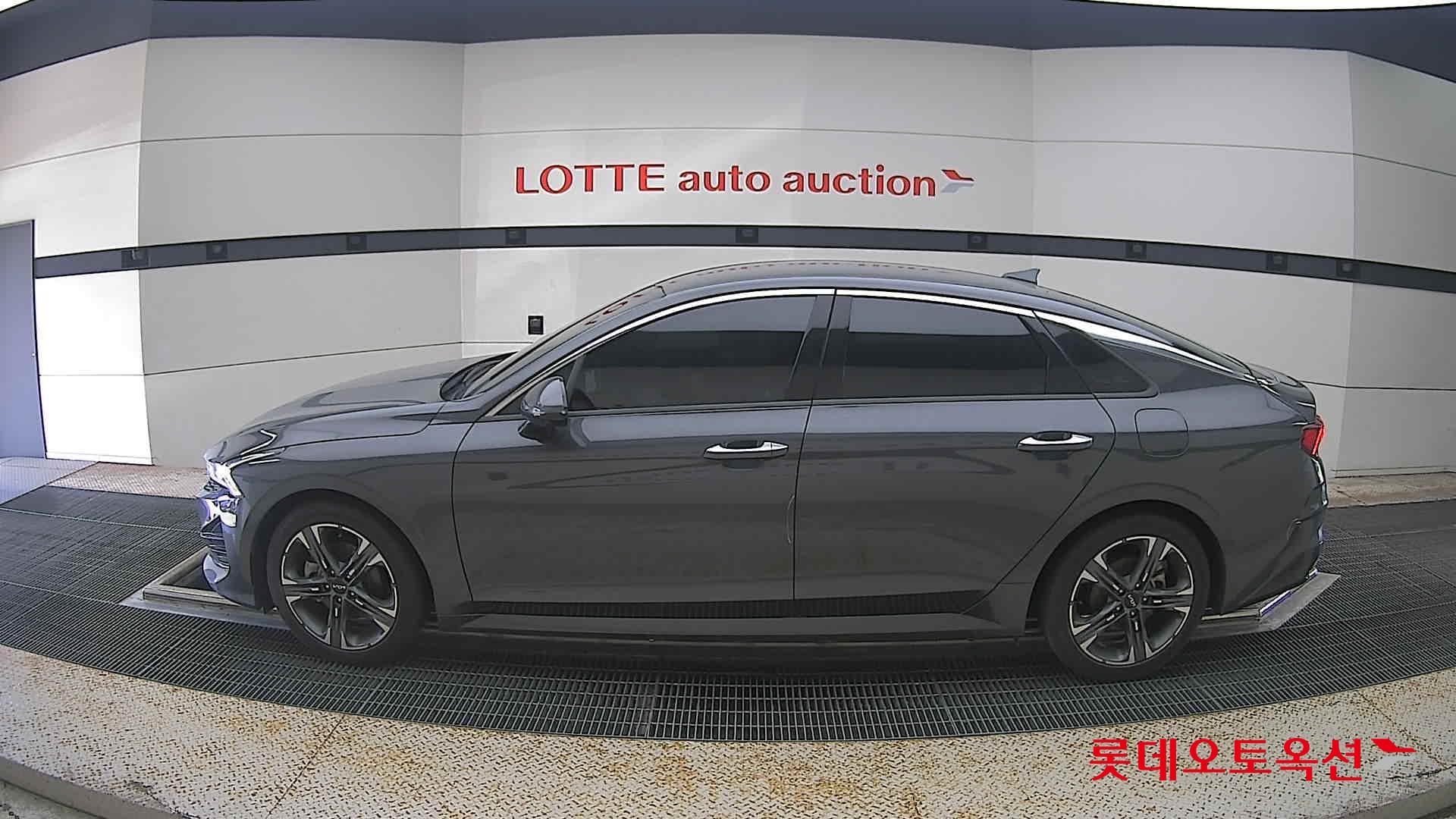 2023 - kia k5