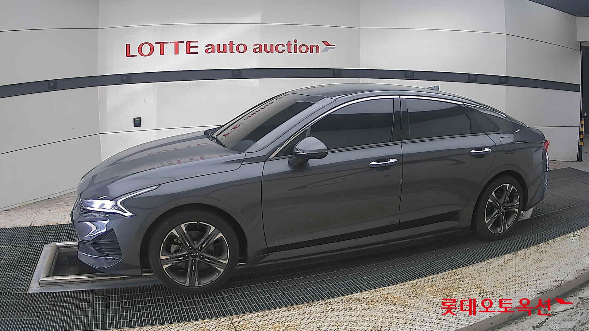 2023 - kia k5