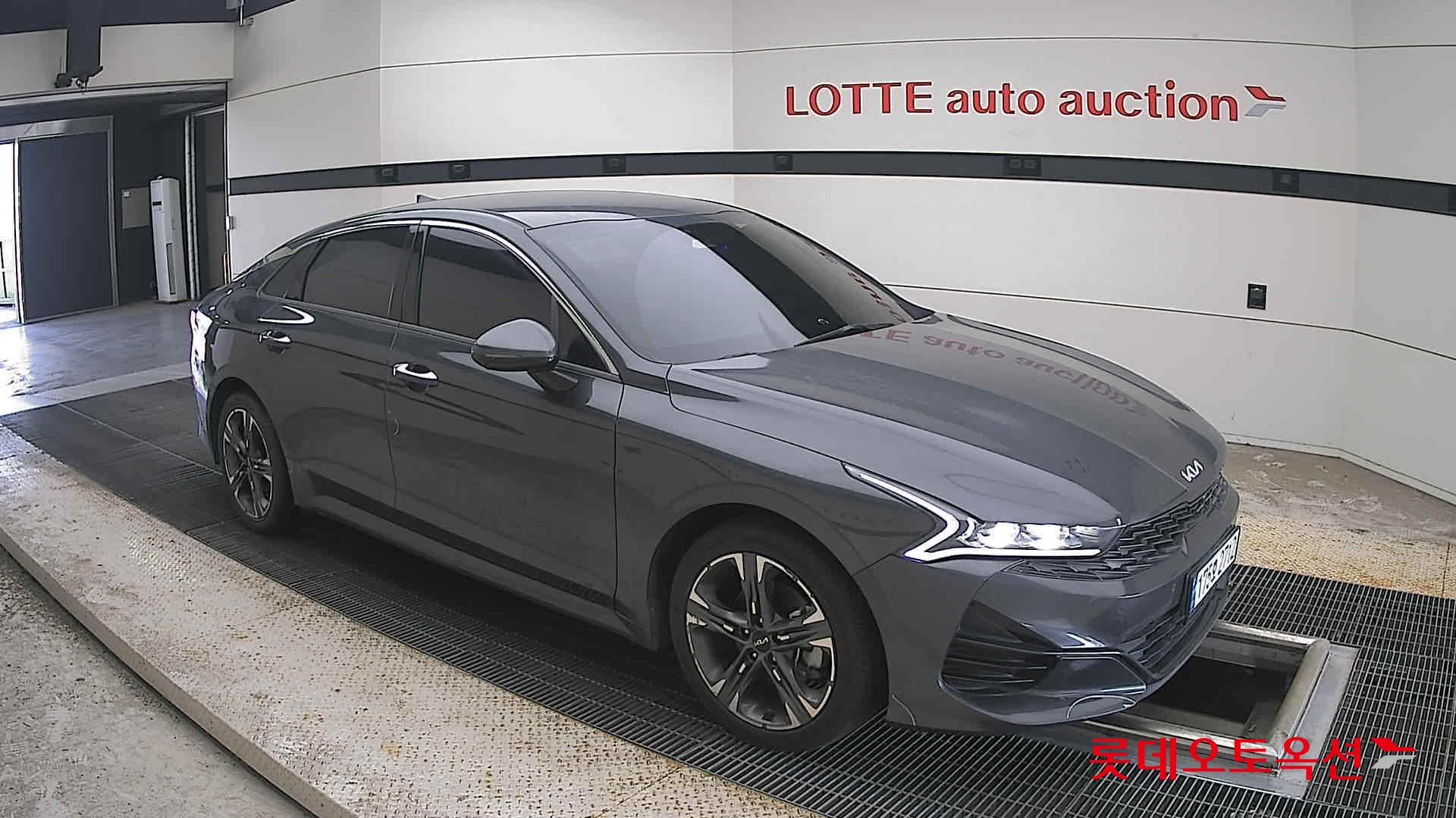 2023 - kia k5