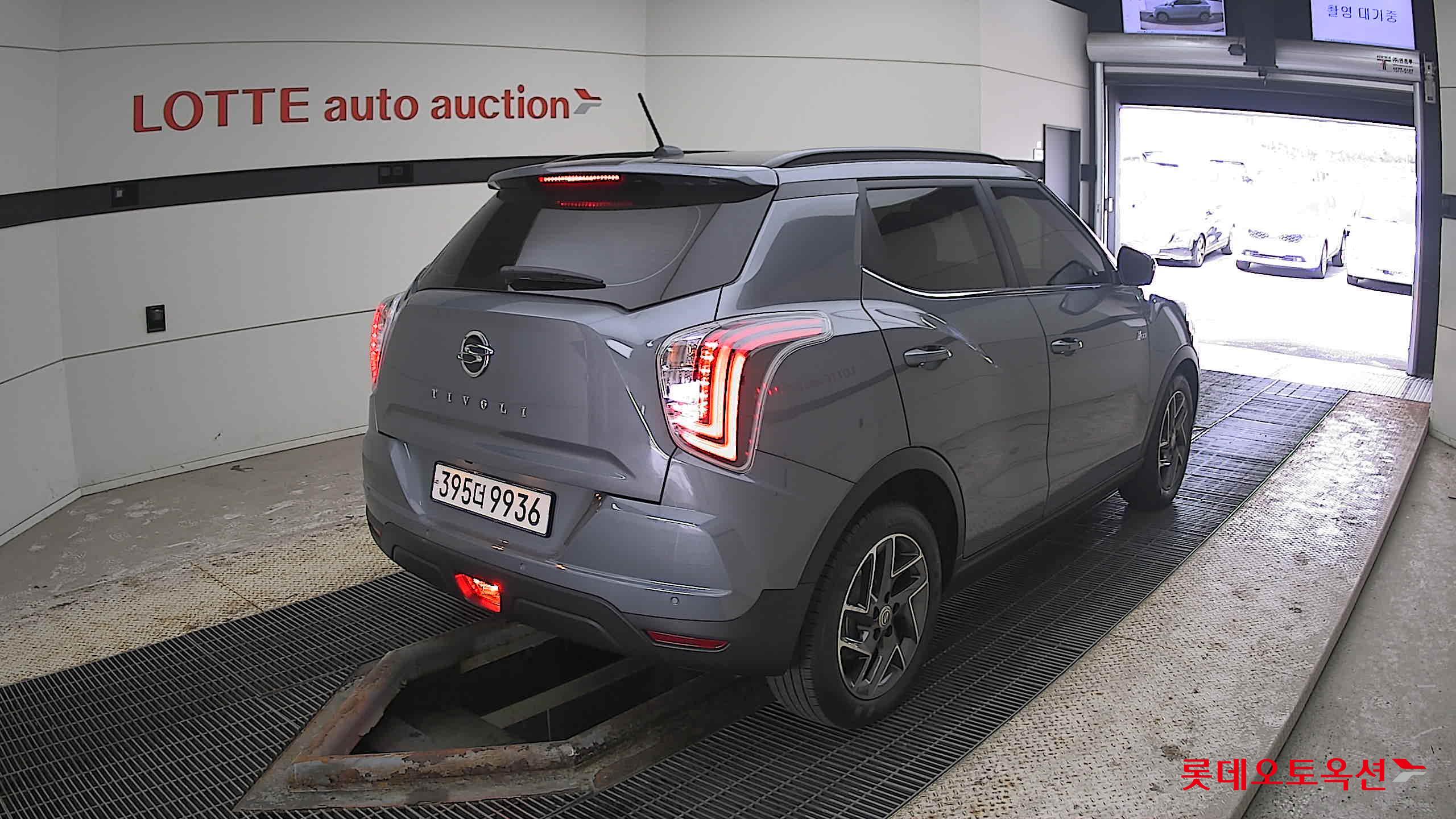 SsangYong Tivoli 2022 Platinum Gray из Кореи, фото 4