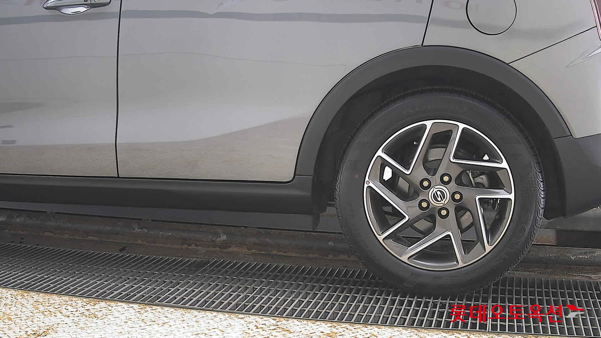 SsangYong Tivoli id 3823005 из Кореи 22