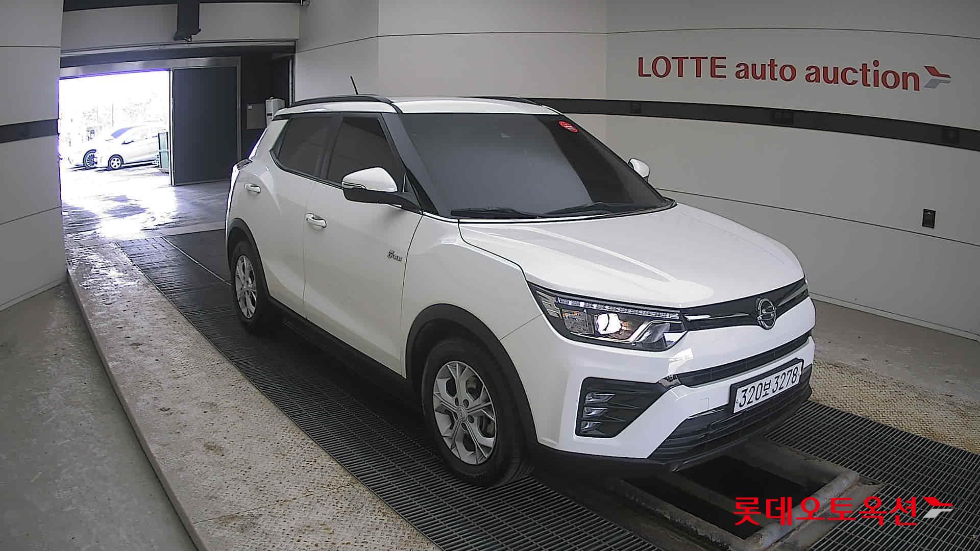 SsangYong Tivoli 2022 Grand White из Кореи, фото 2