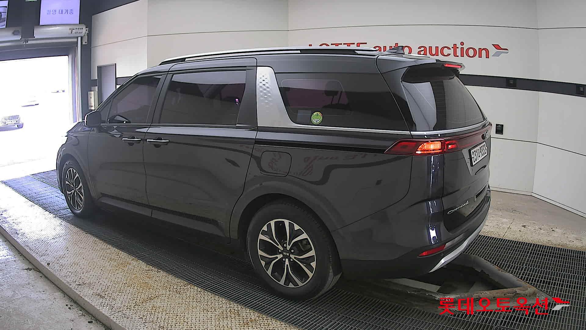 Kia Carnival id 3822911 из Кореи 10