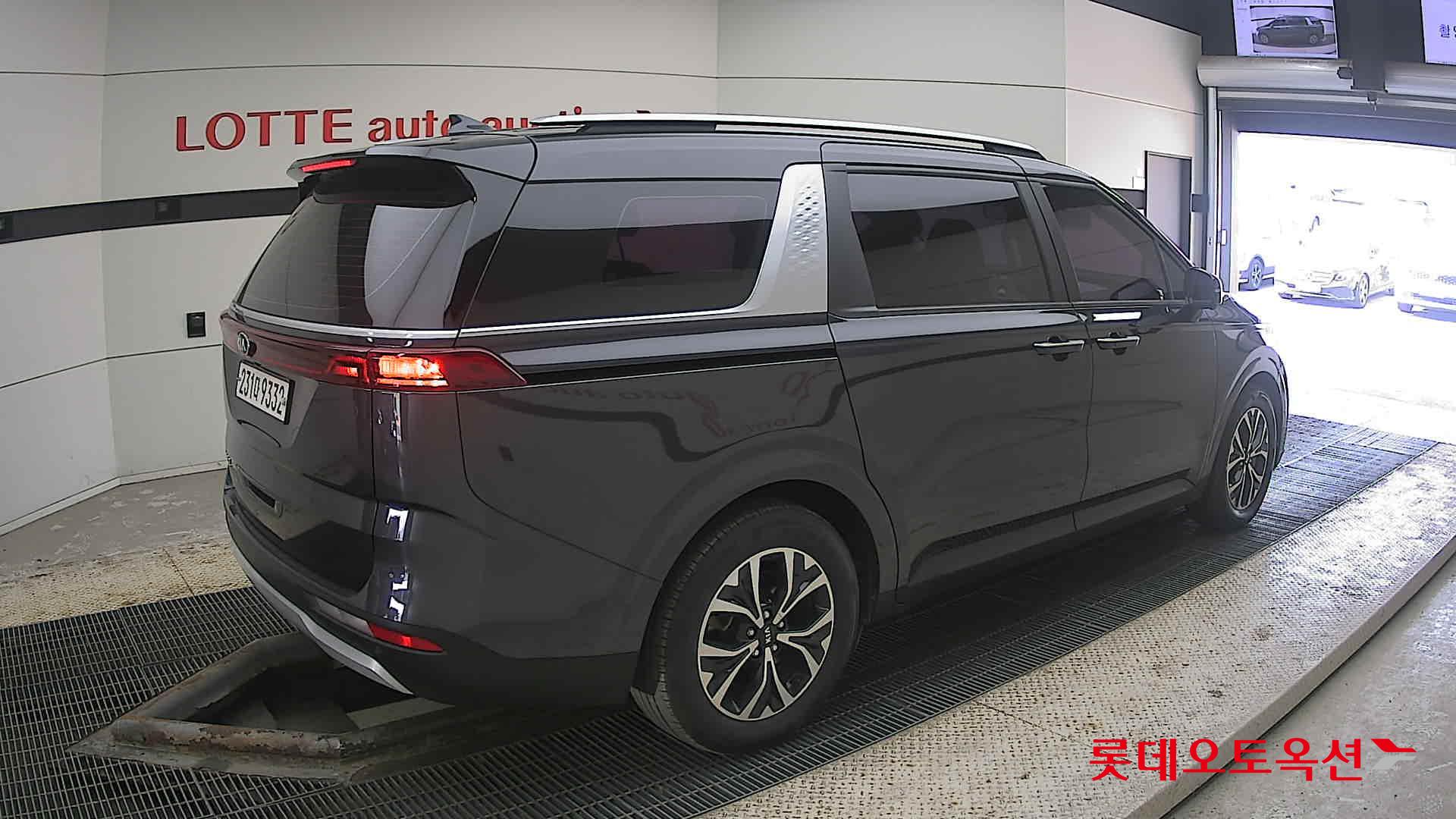 Kia Carnival id 3822911 из Кореи 19