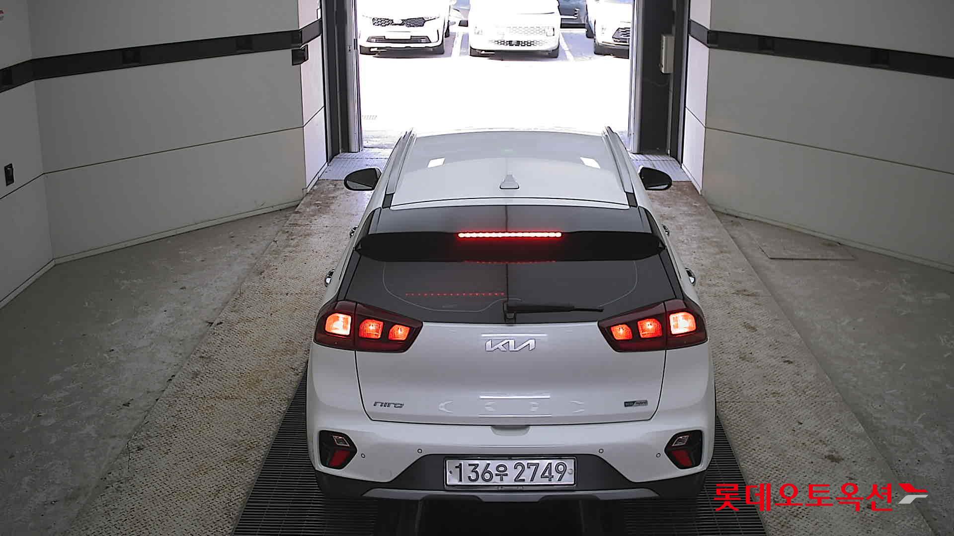 Kia Niro Hybrid 2022 Snow White Pearl (optional) из Кореи, фото 5