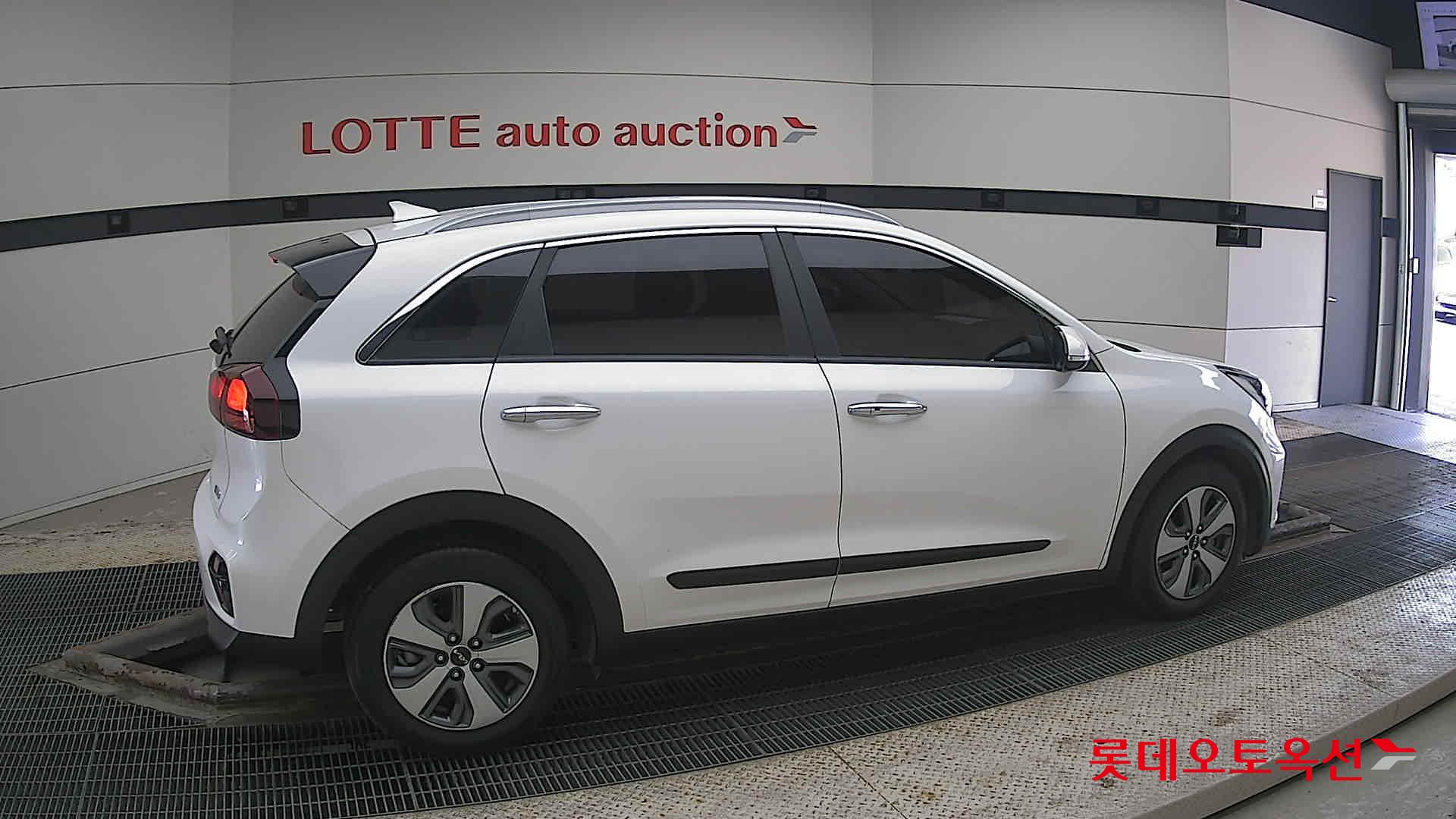 Kia Niro Hybrid id 3822926 из Кореи 18