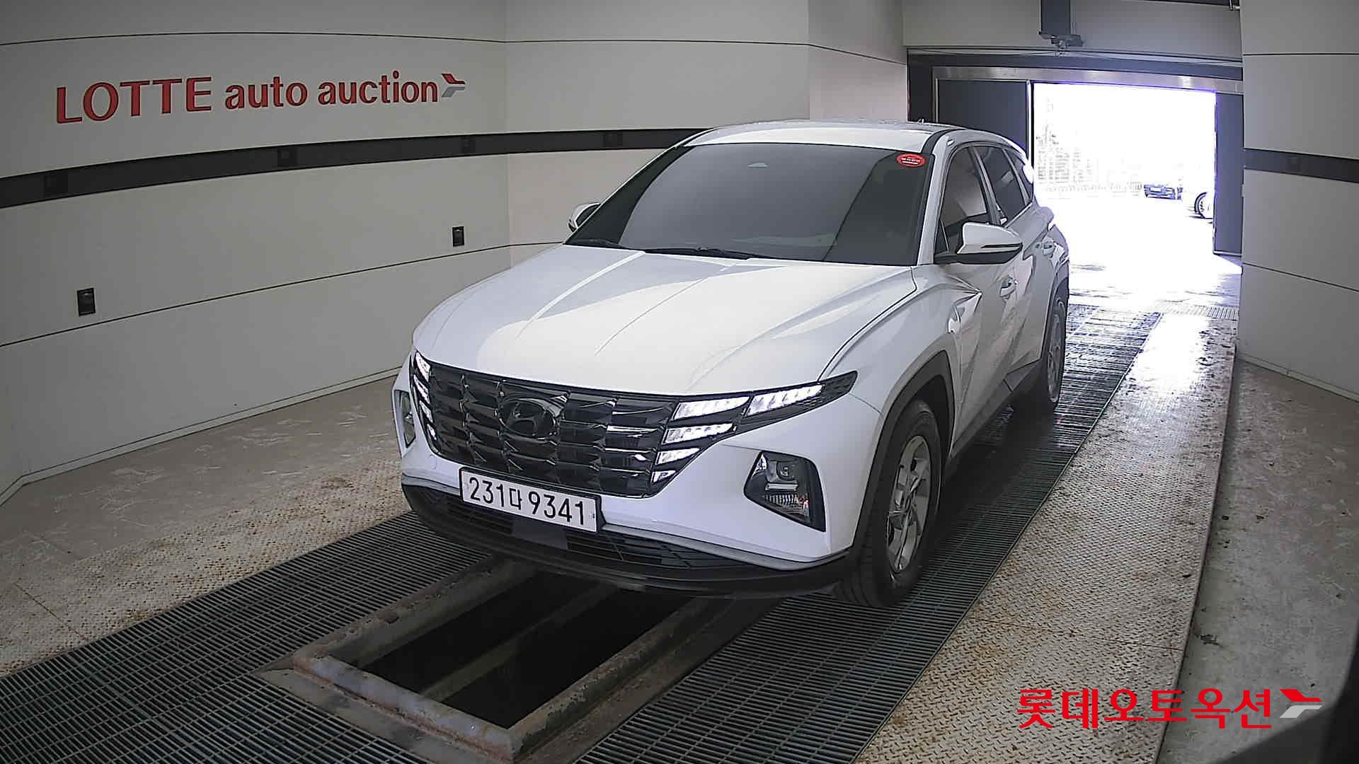 Hyundai Tucson 2022 Creamy White Pearl из Кореи