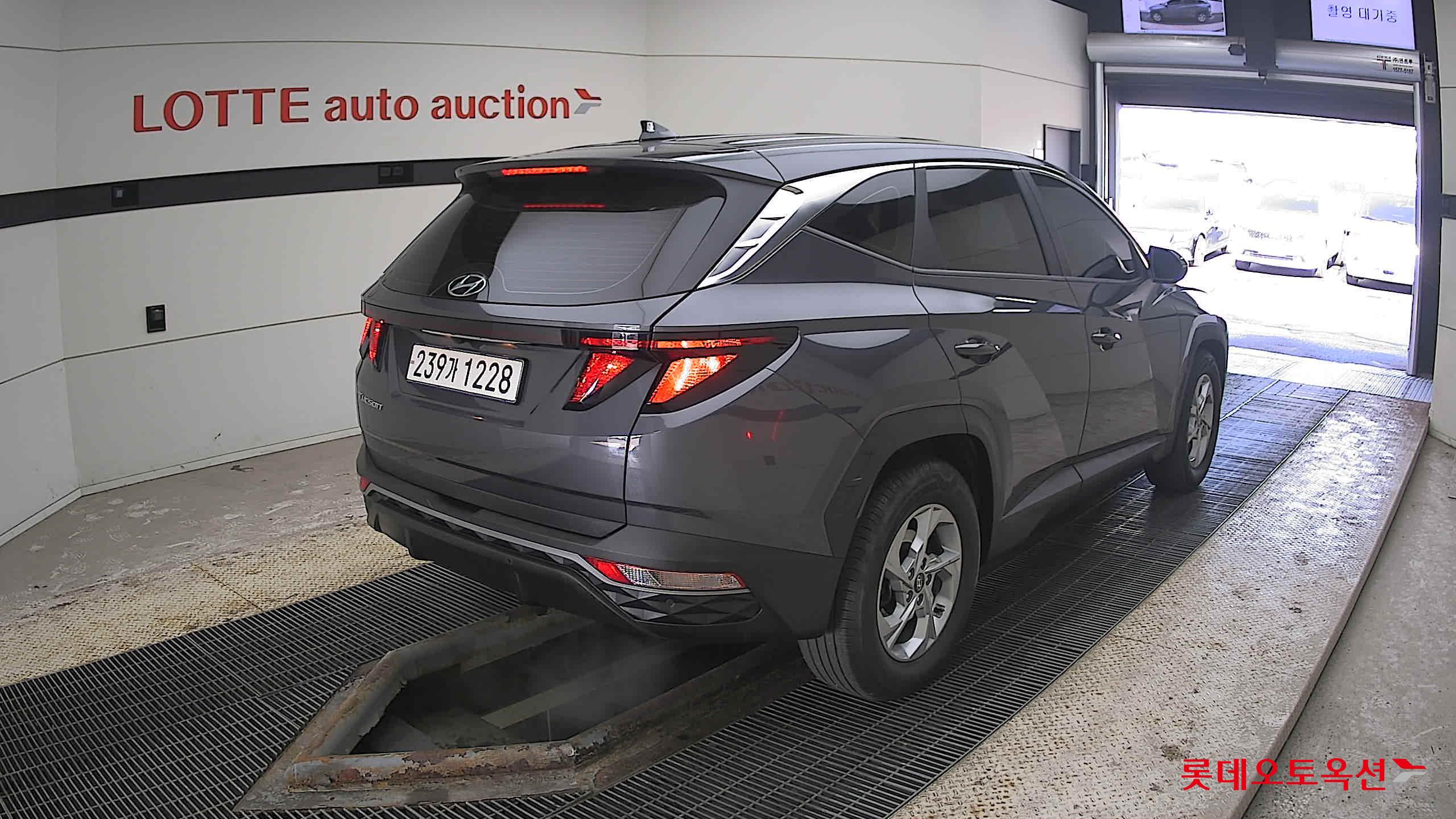 Hyundai Tucson 2022 Titanium Grey Metallic из Кореи, фото 4