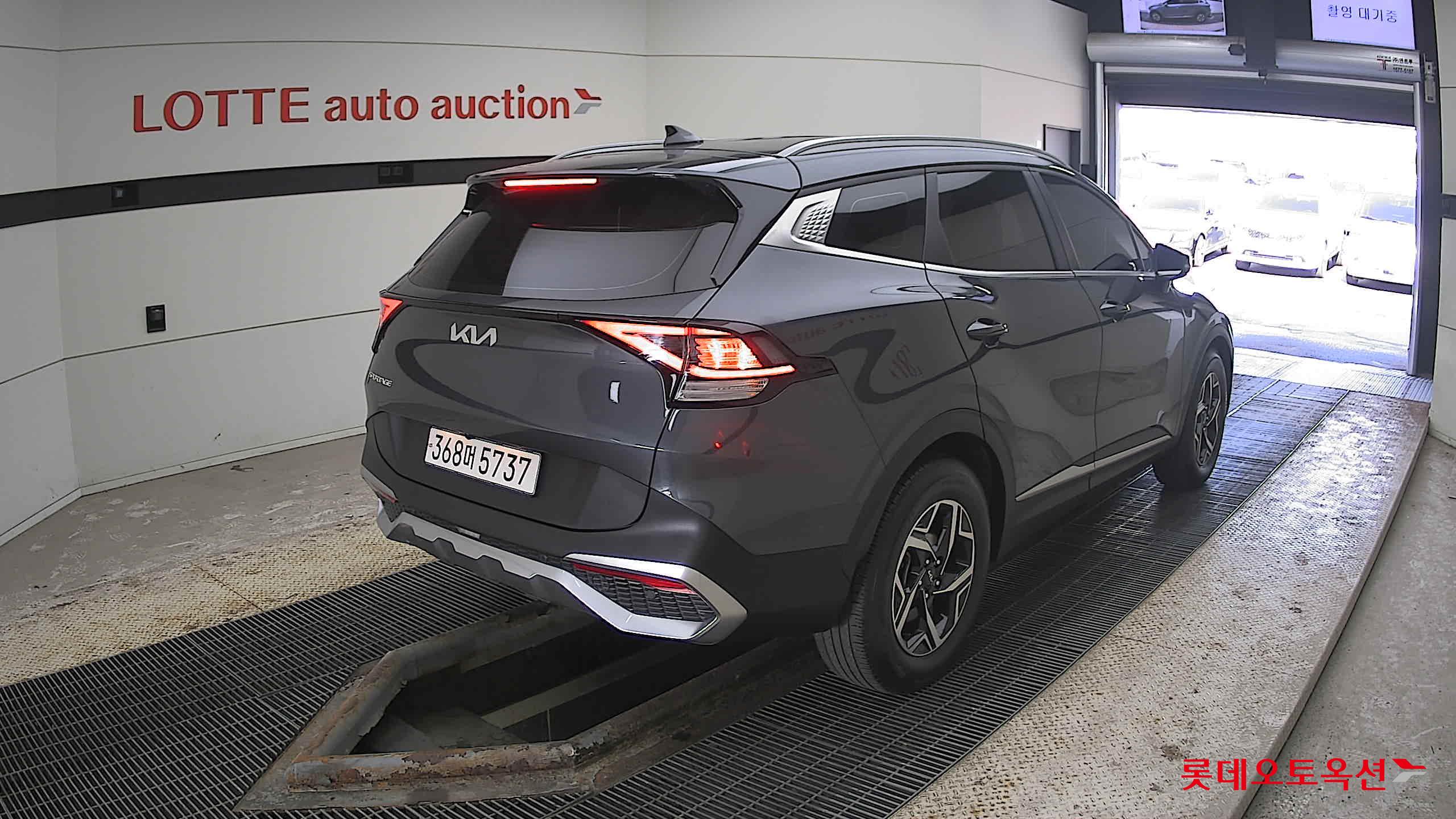Kia Sportage 2023 Gravity Gray из Кореи, фото 4