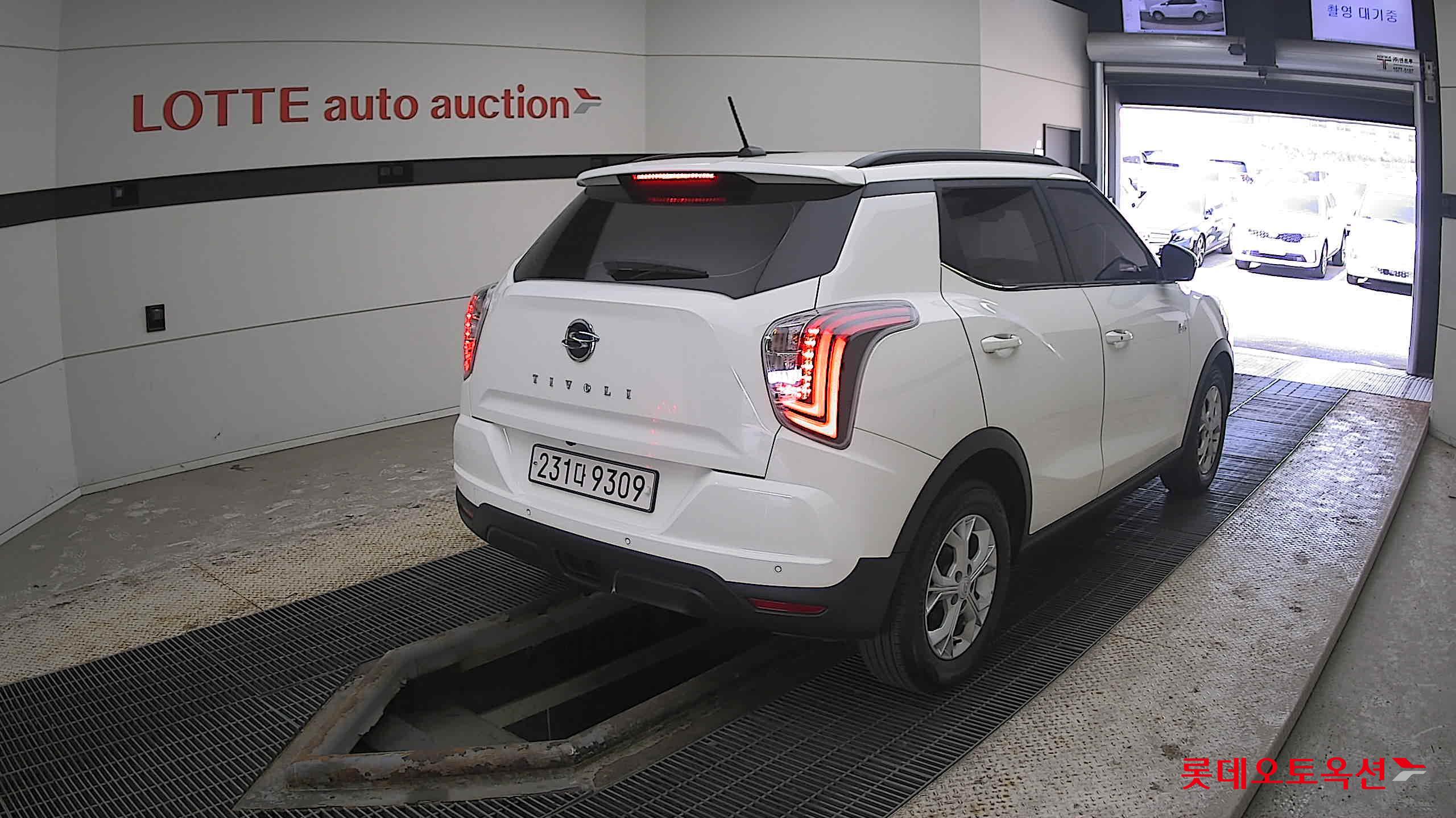 SsangYong Tivoli 2021 Grand White из Кореи, фото 4