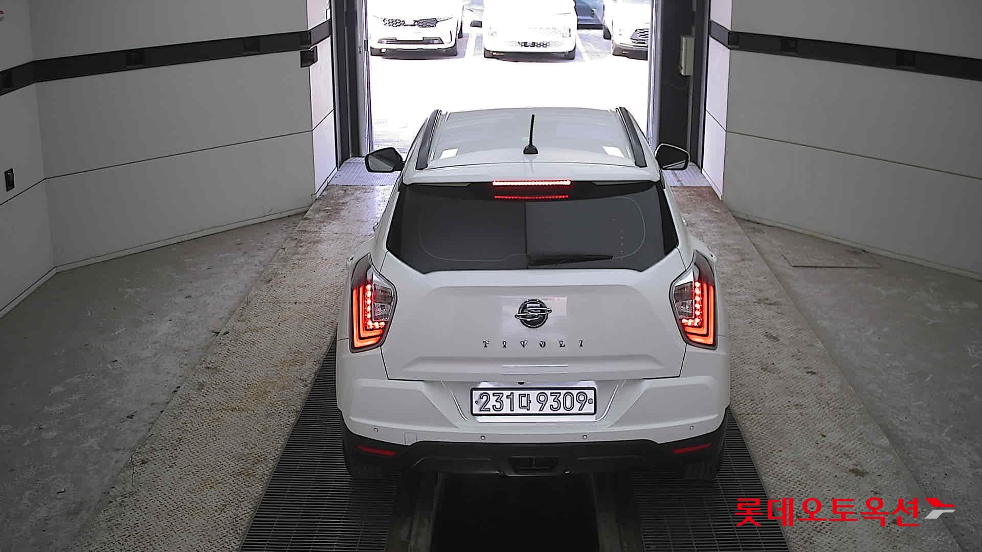 SsangYong Tivoli 2021 Grand White из Кореи, фото 5