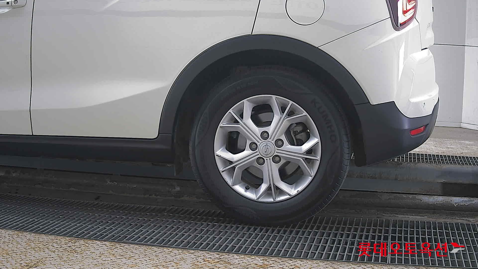 SsangYong Tivoli id 3823001 из Кореи 22