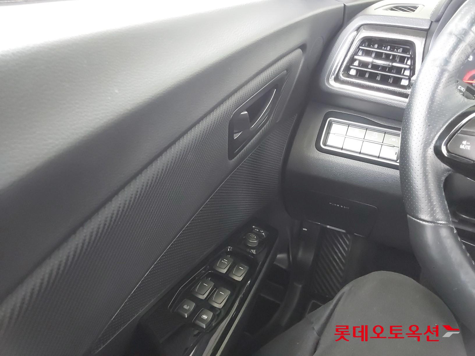 SsangYong Tivoli id 3823001 из Кореи 28