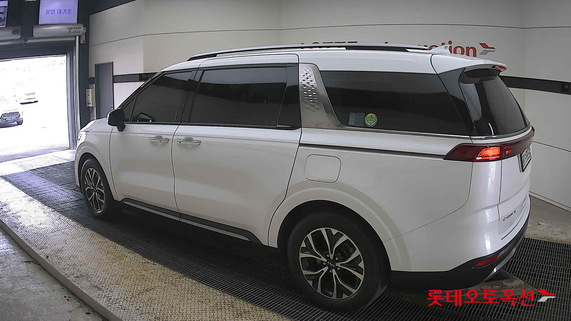 Kia Carnival id 3822957 из Кореи 10