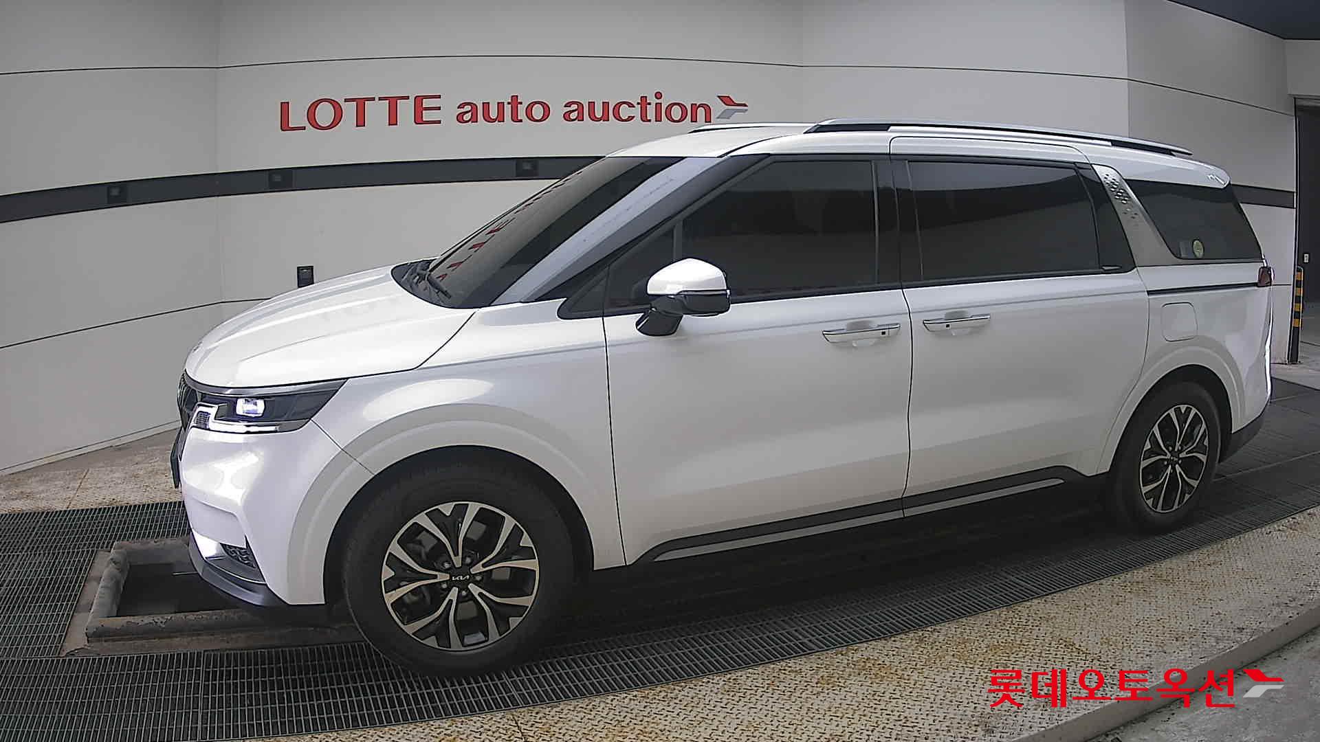 Kia Carnival id 3822957 из Кореи 12