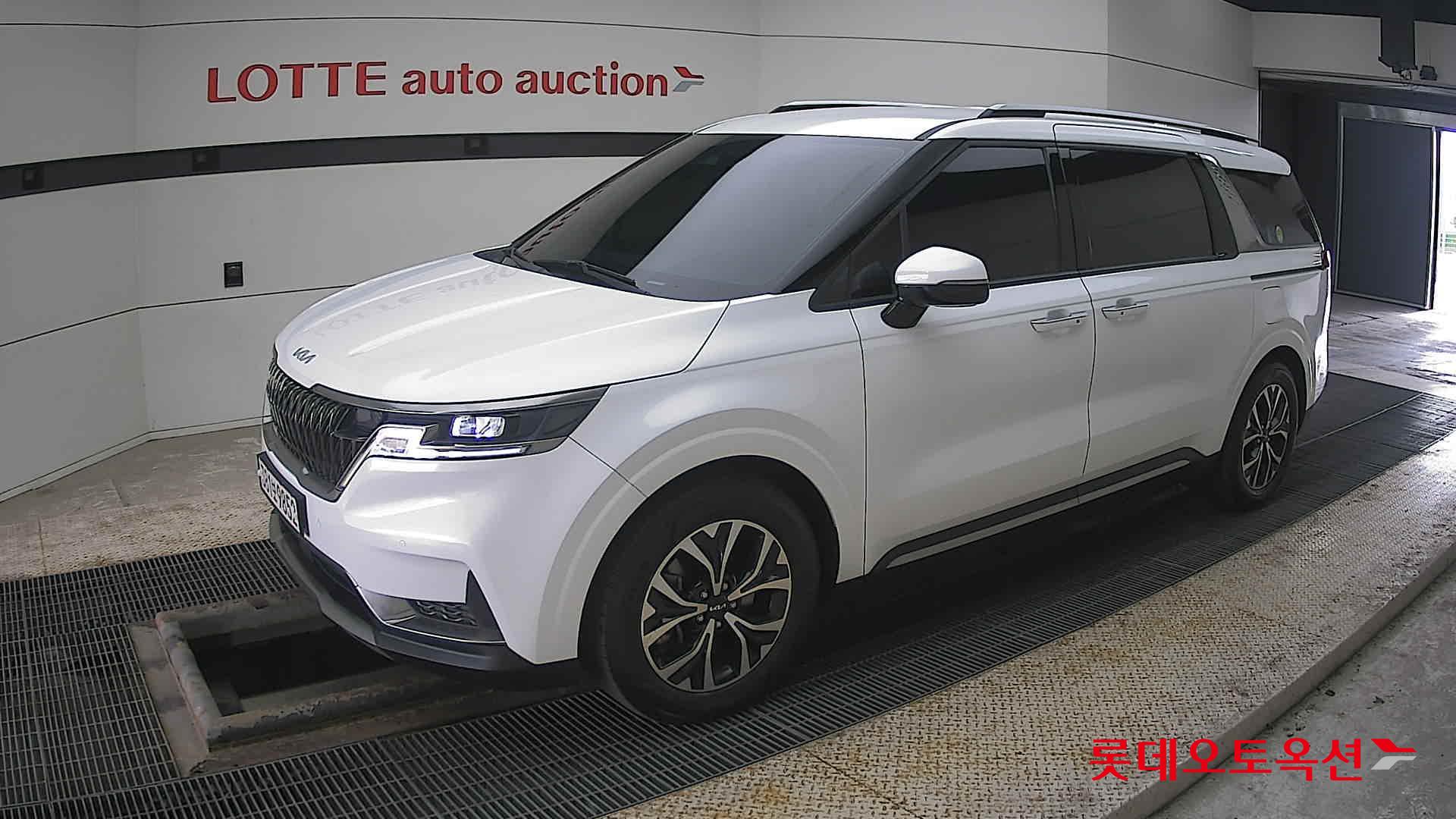 Kia Carnival id 3822957 из Кореи 13