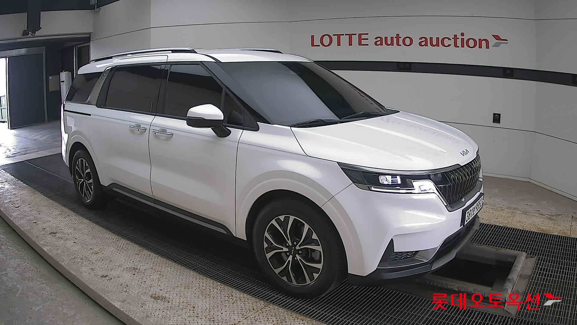 Kia Carnival id 3822957 из Кореи 16