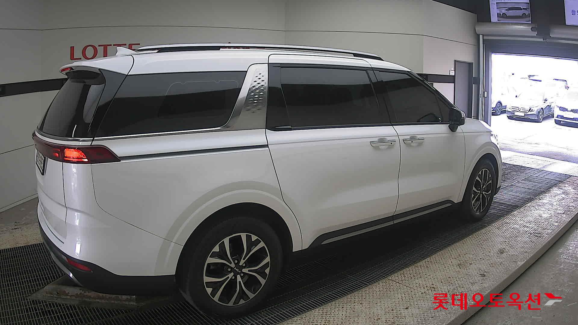 Kia Carnival id 3822957 из Кореи 19