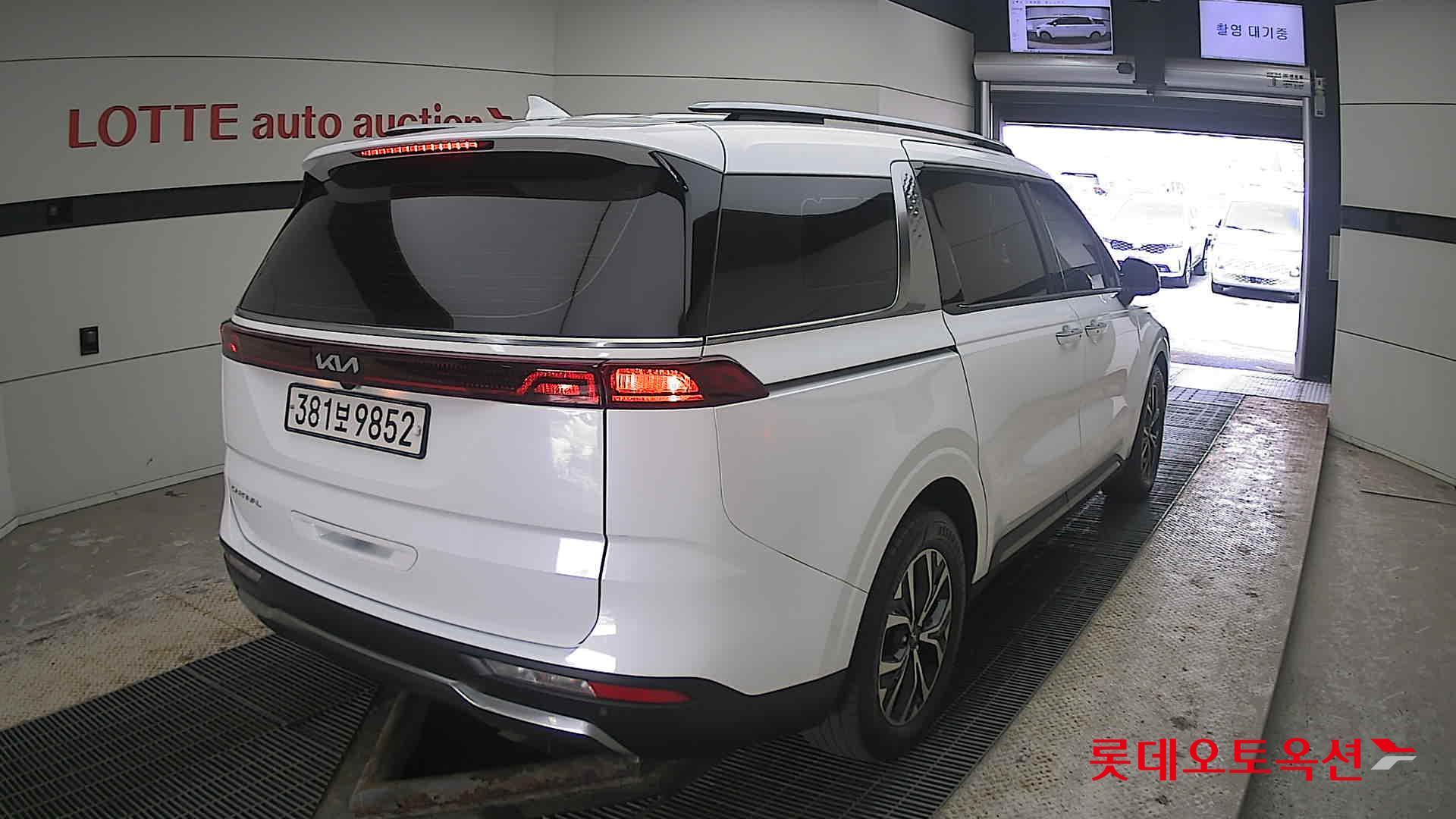 Kia Carnival id 3822957 из Кореи 20