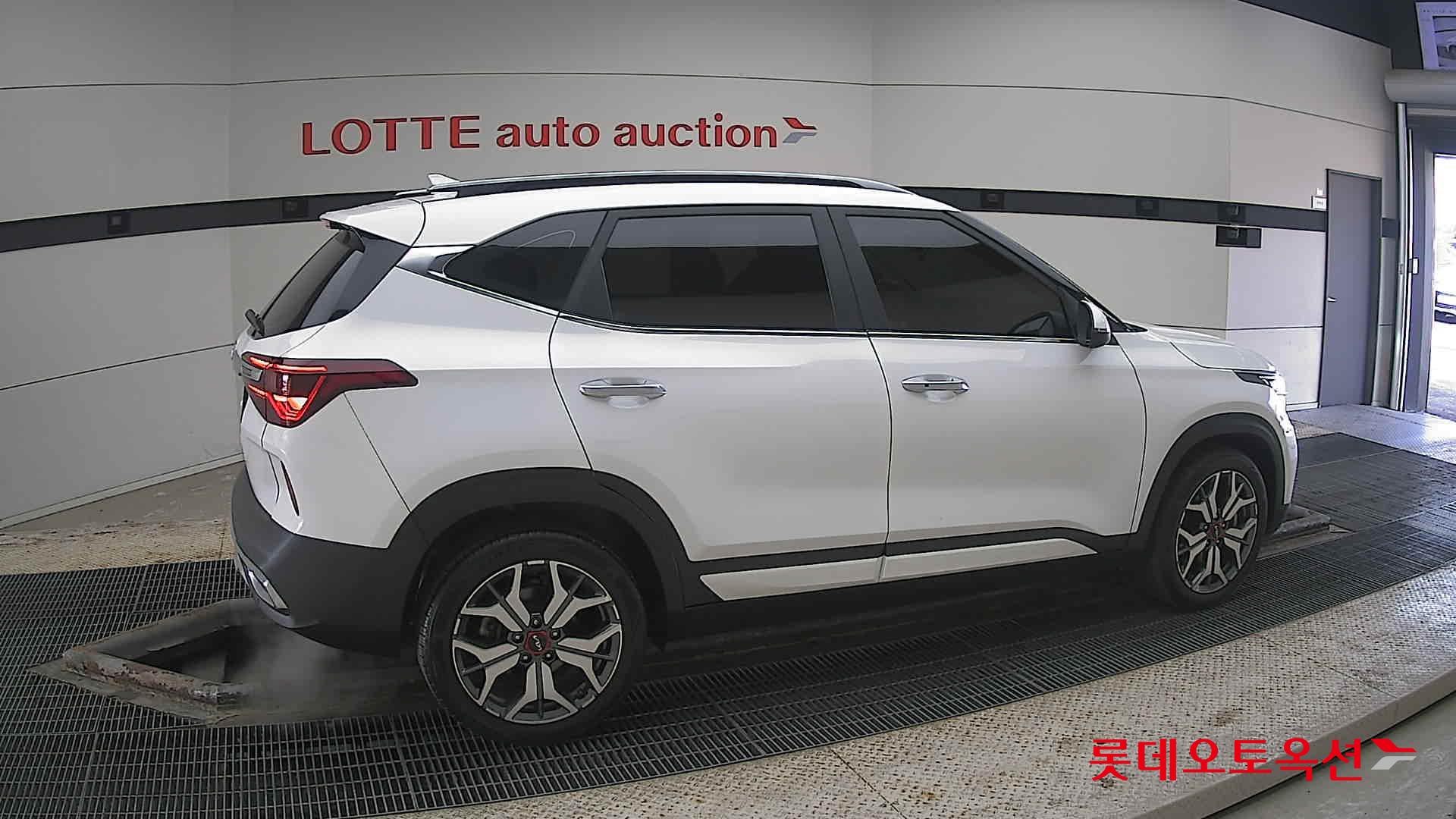 Kia Seltos id 3822975 из Кореи 18