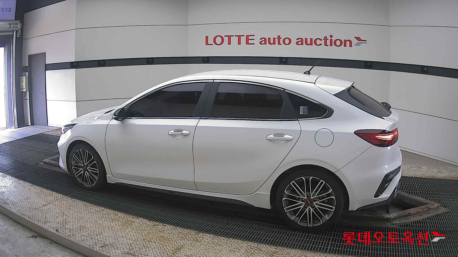 Kia K3 id 3822931 из Кореи 11