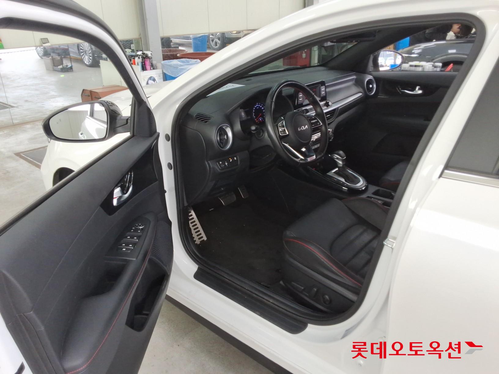 Kia K3 id 3822931 из Кореи 34