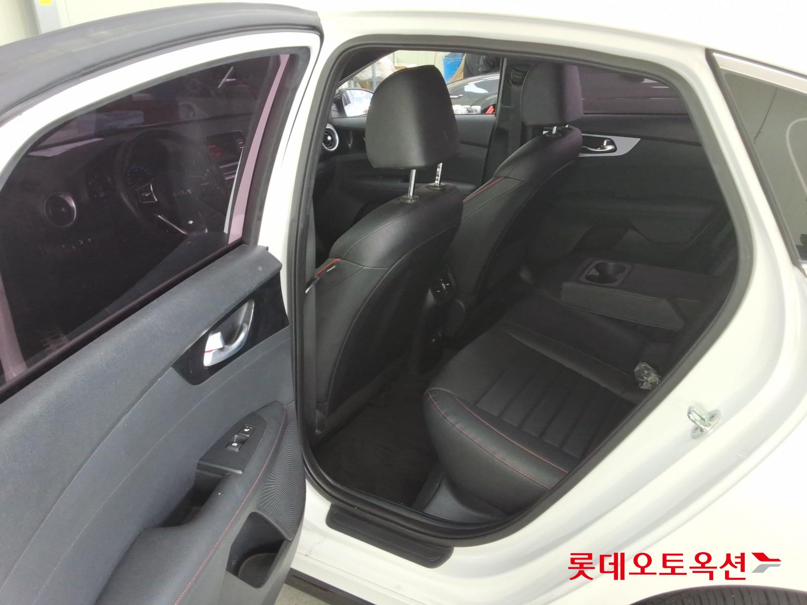 Kia K3 id 3822931 из Кореи 35