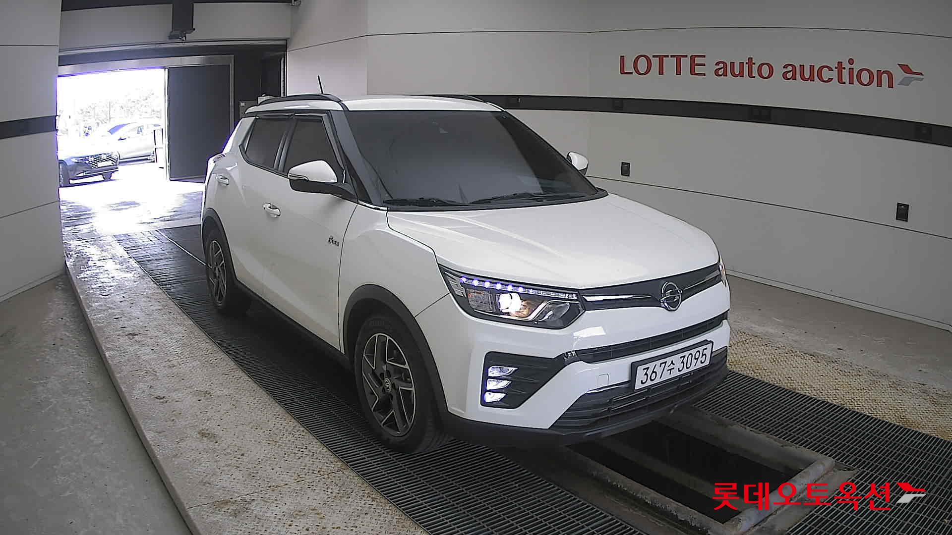 SsangYong Tivoli 2022 Grand White из Кореи, фото 2