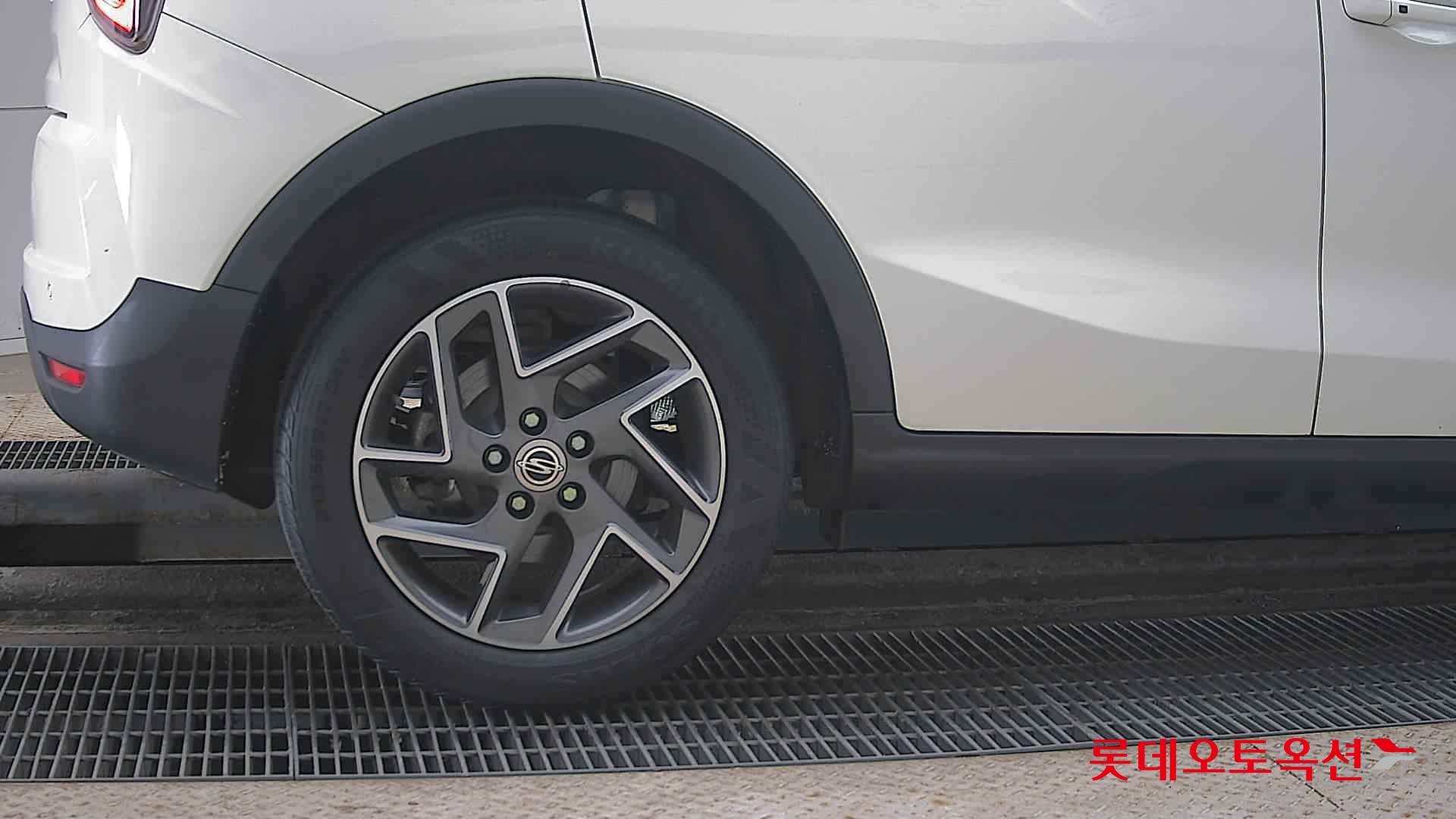 SsangYong Tivoli id 3823006 из Кореи 24