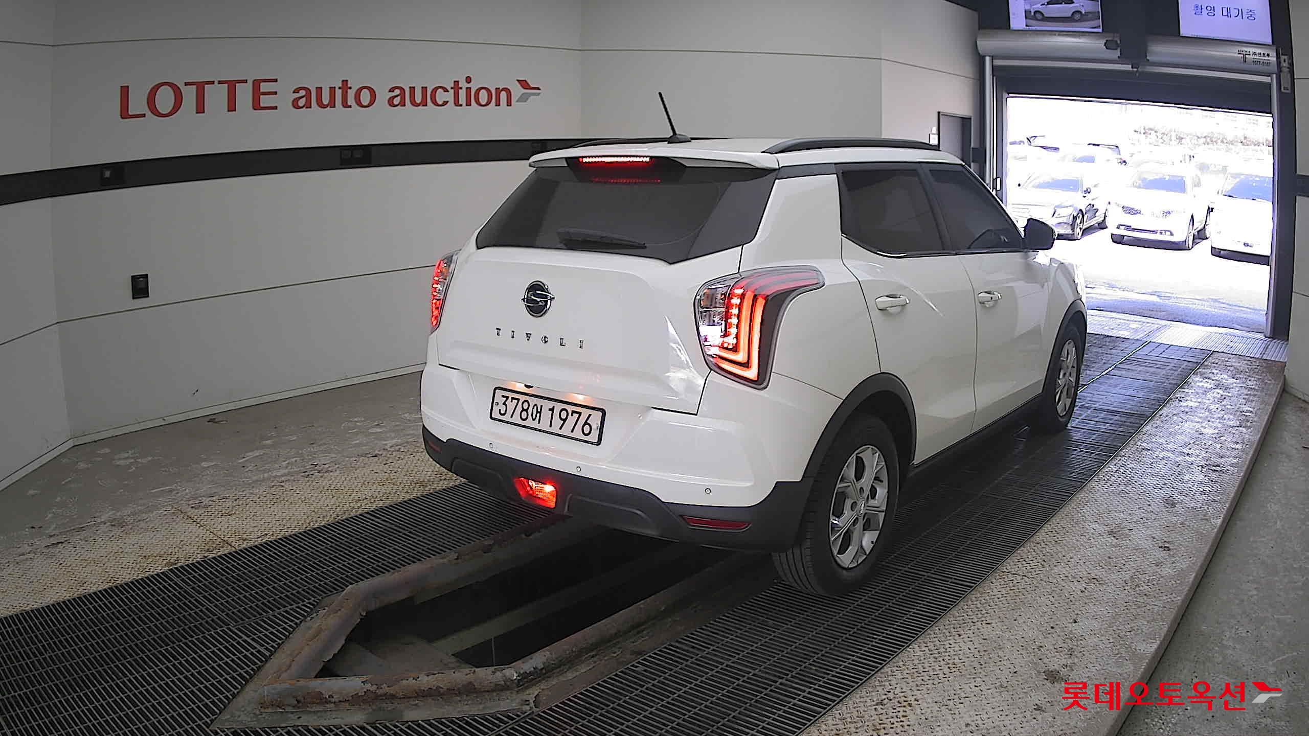 SsangYong Tivoli 2022 Grand White из Кореи, фото 4