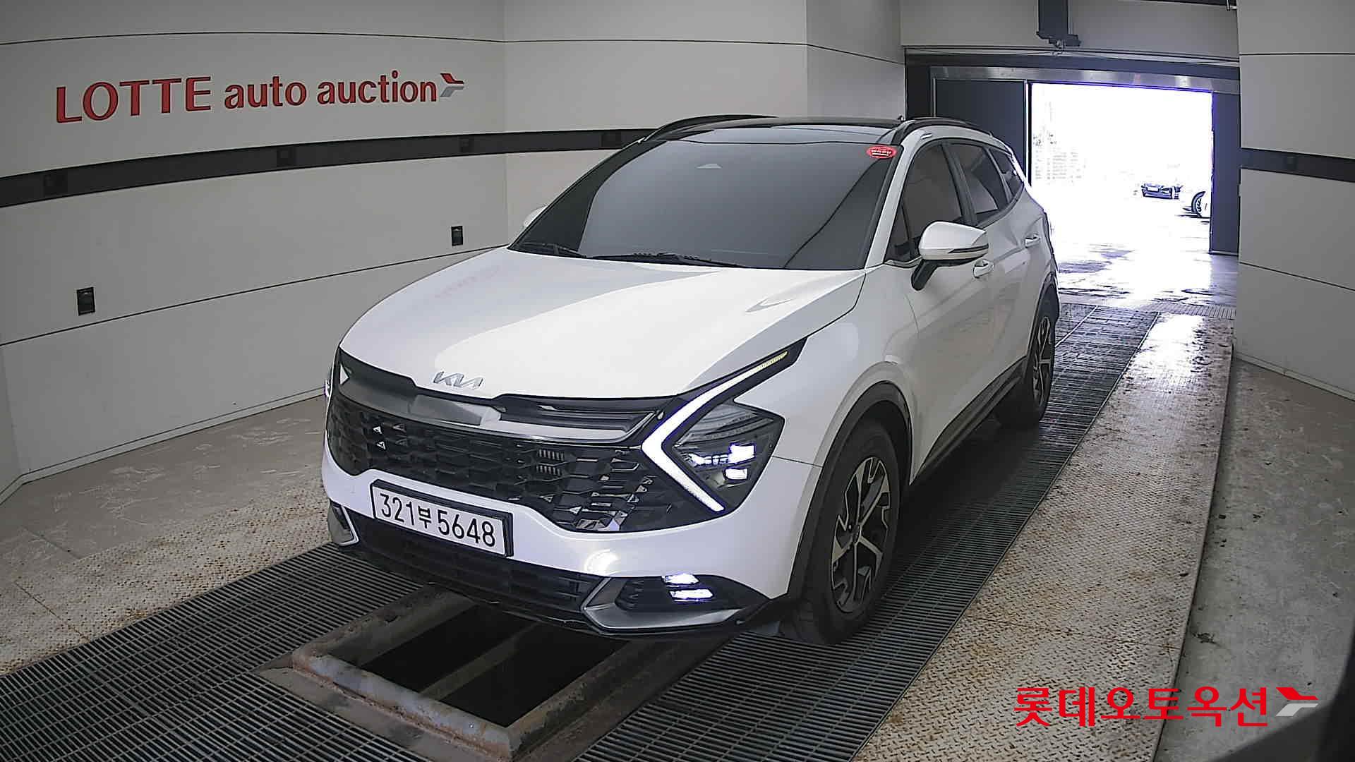 Kia Sportage Hybrid 2022 Snow White Pearl (optional) из Кореи