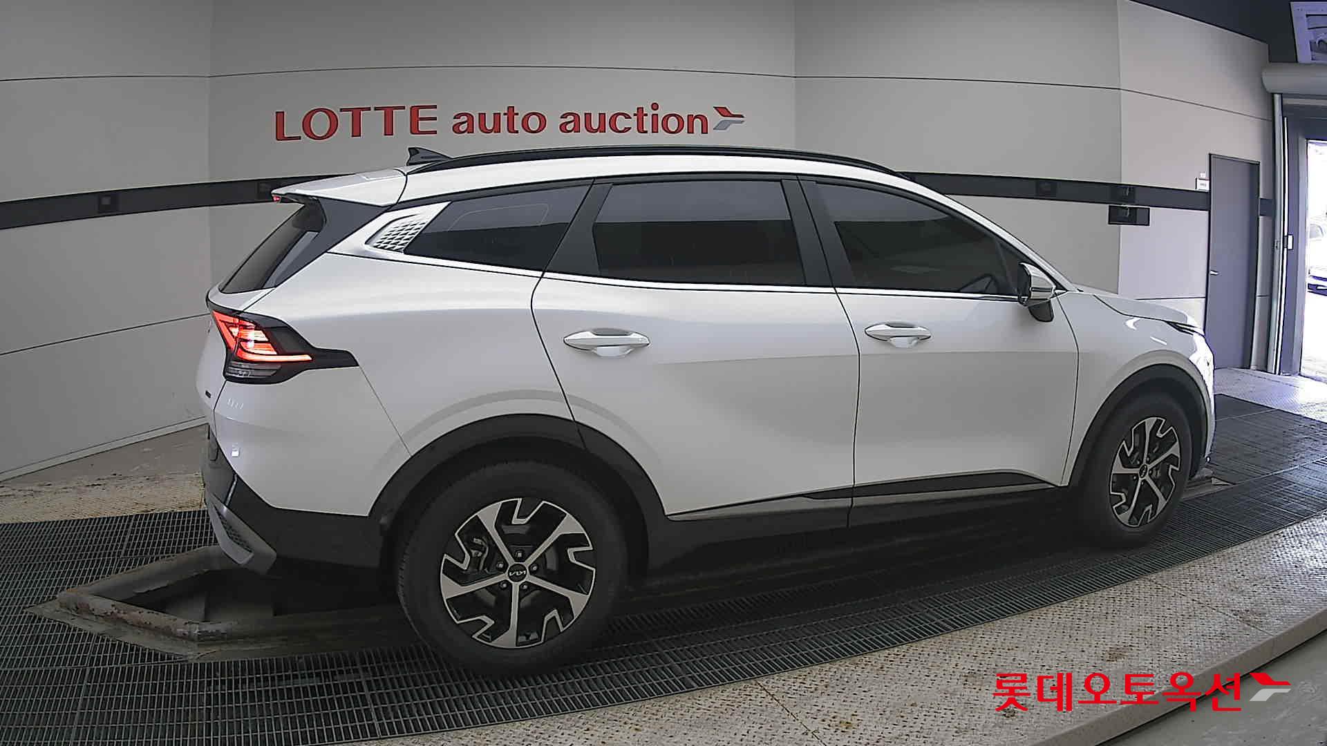 Kia Sportage Hybrid id 3822936 из Кореи 18