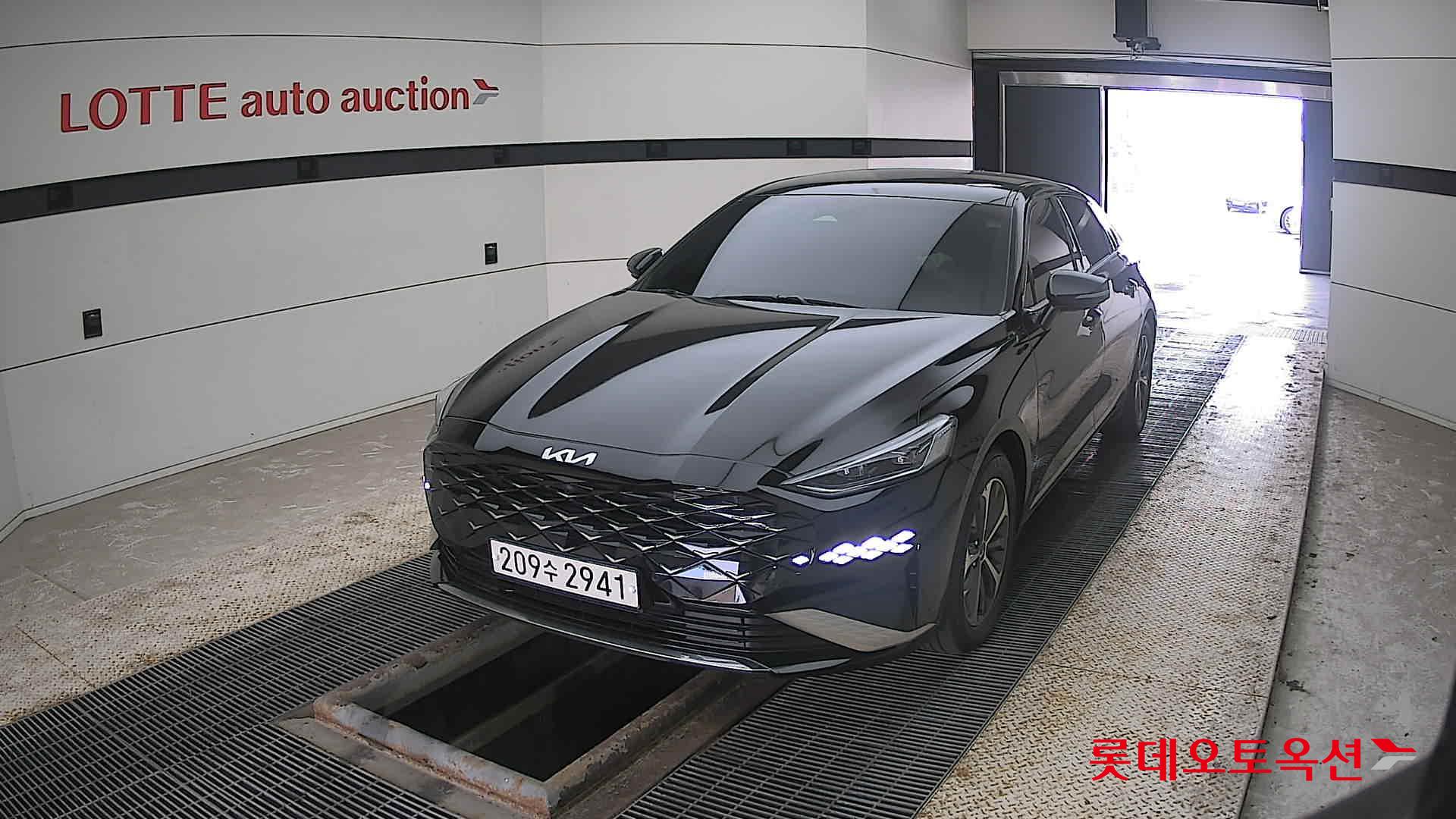 Kia K8 Hybrid 2022 Aurora Black Pearl из Кореи