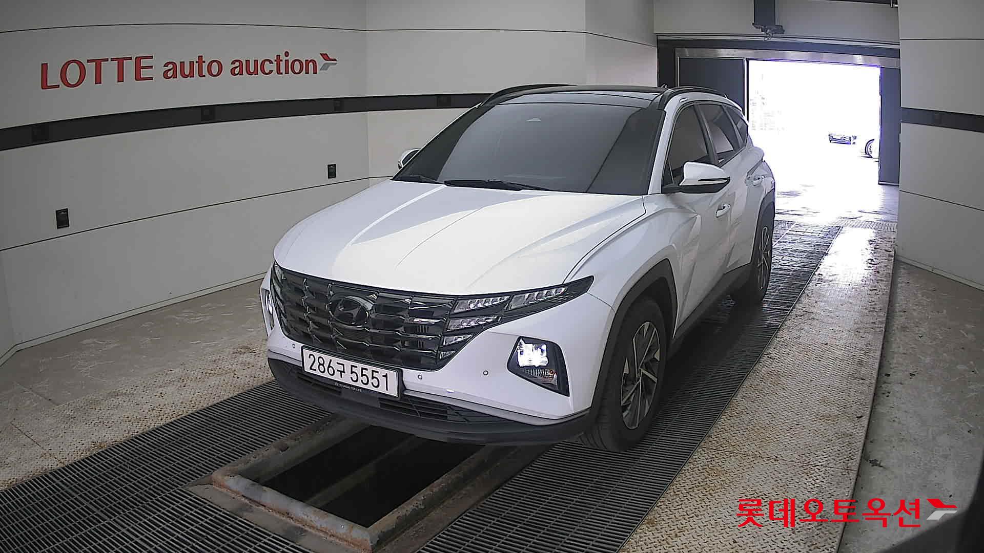 Hyundai Tucson 2022 Creamy White Pearl из Кореи