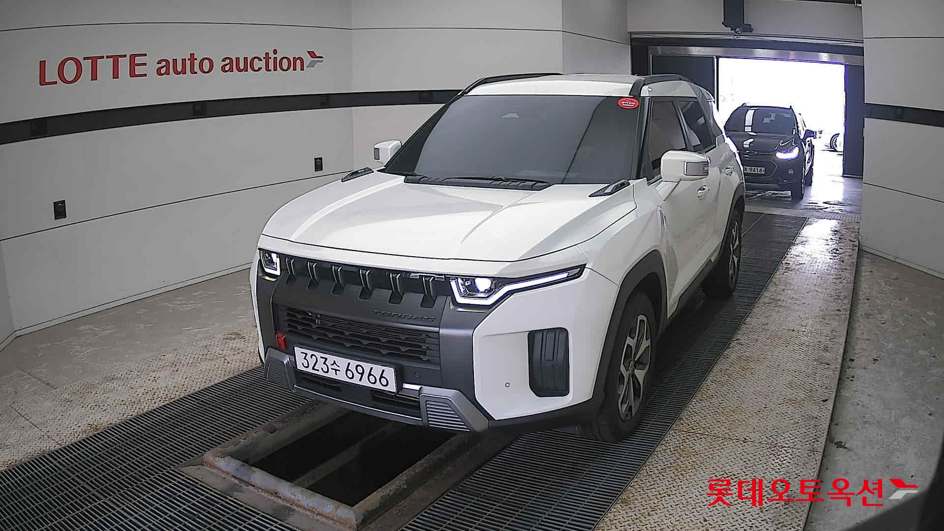 SsangYong Torres 2023 Grand White из Кореи