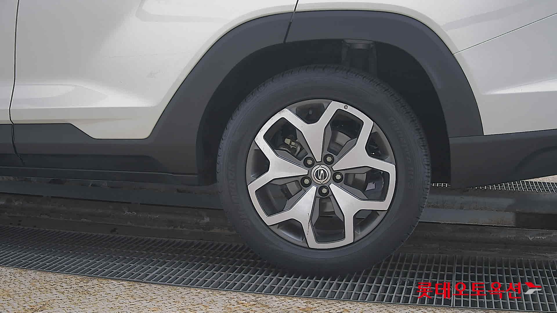 SsangYong Torres id 3823000 из Кореи 22