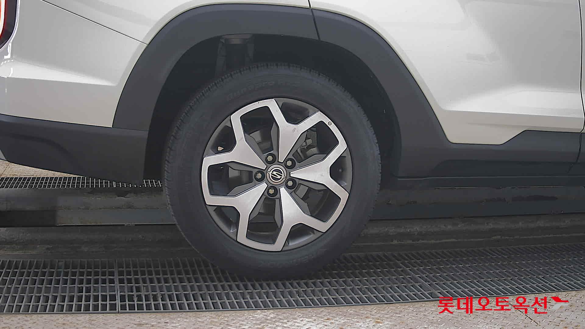 SsangYong Torres id 3823000 из Кореи 24